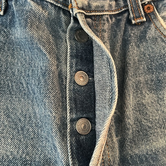 Re/Done Levi's Short & Tee bundle NWT 🦋🦋🦋 - Picture 4 of 10